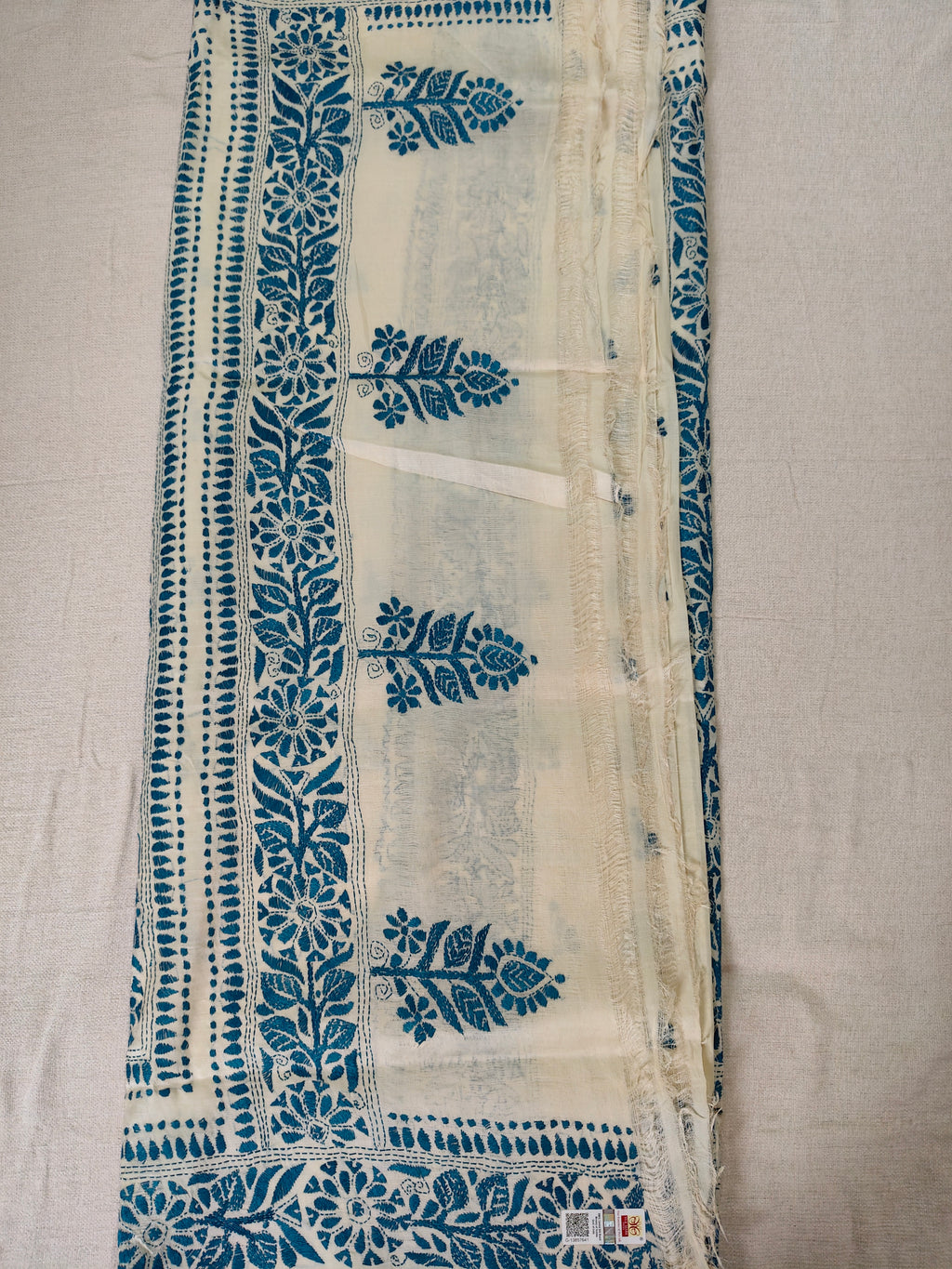 Pure Bengal Tussar Silk Kantha Booti Design Saree – Ivory White & Indigo Blue