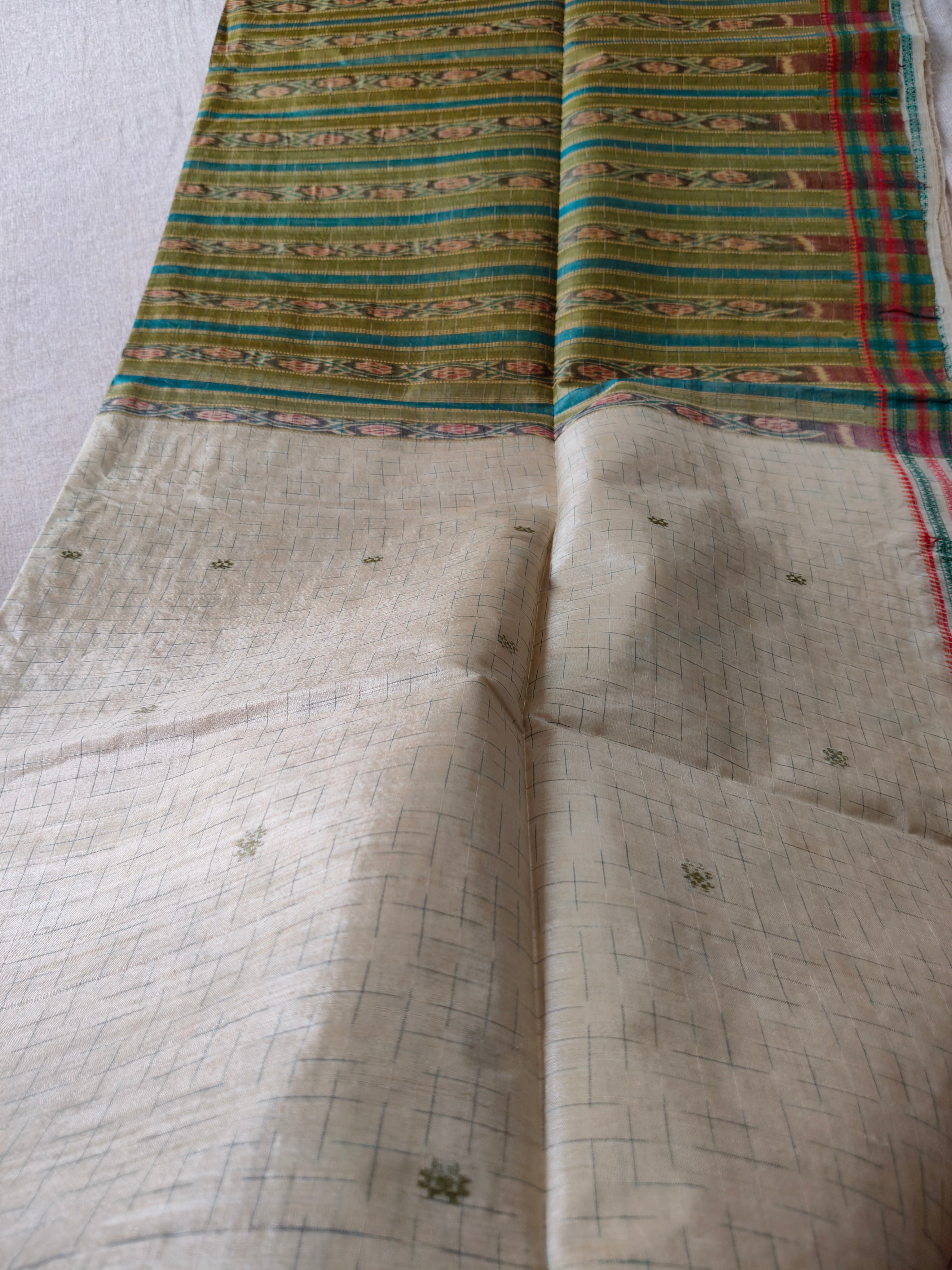 Tussar Silk Kotki Saree (Silk Mark Certified) - Natural Ivory with Olive Green