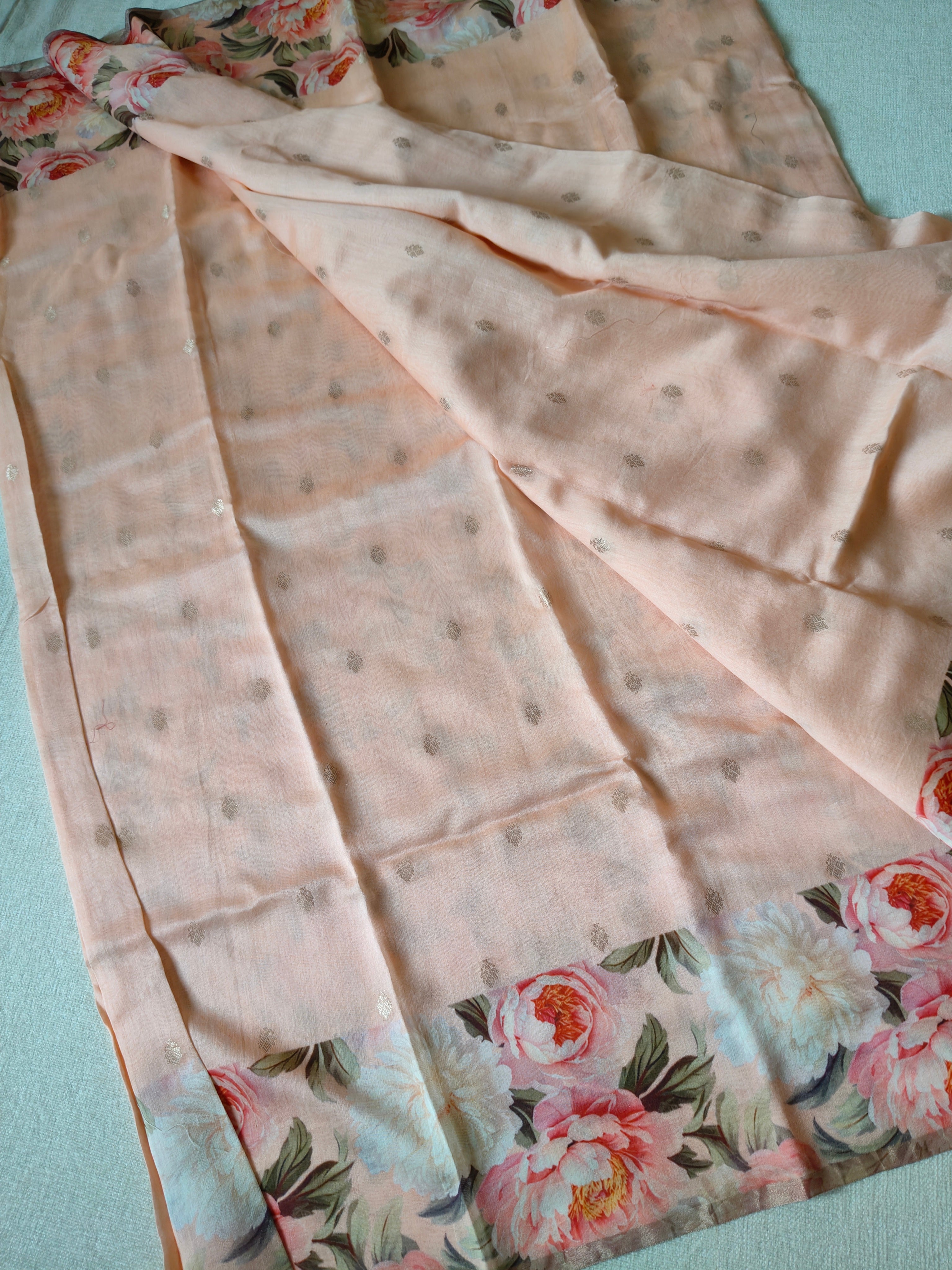 Chanderi Silk Cotton Saree with Golden Zari Buti – Blush Peach