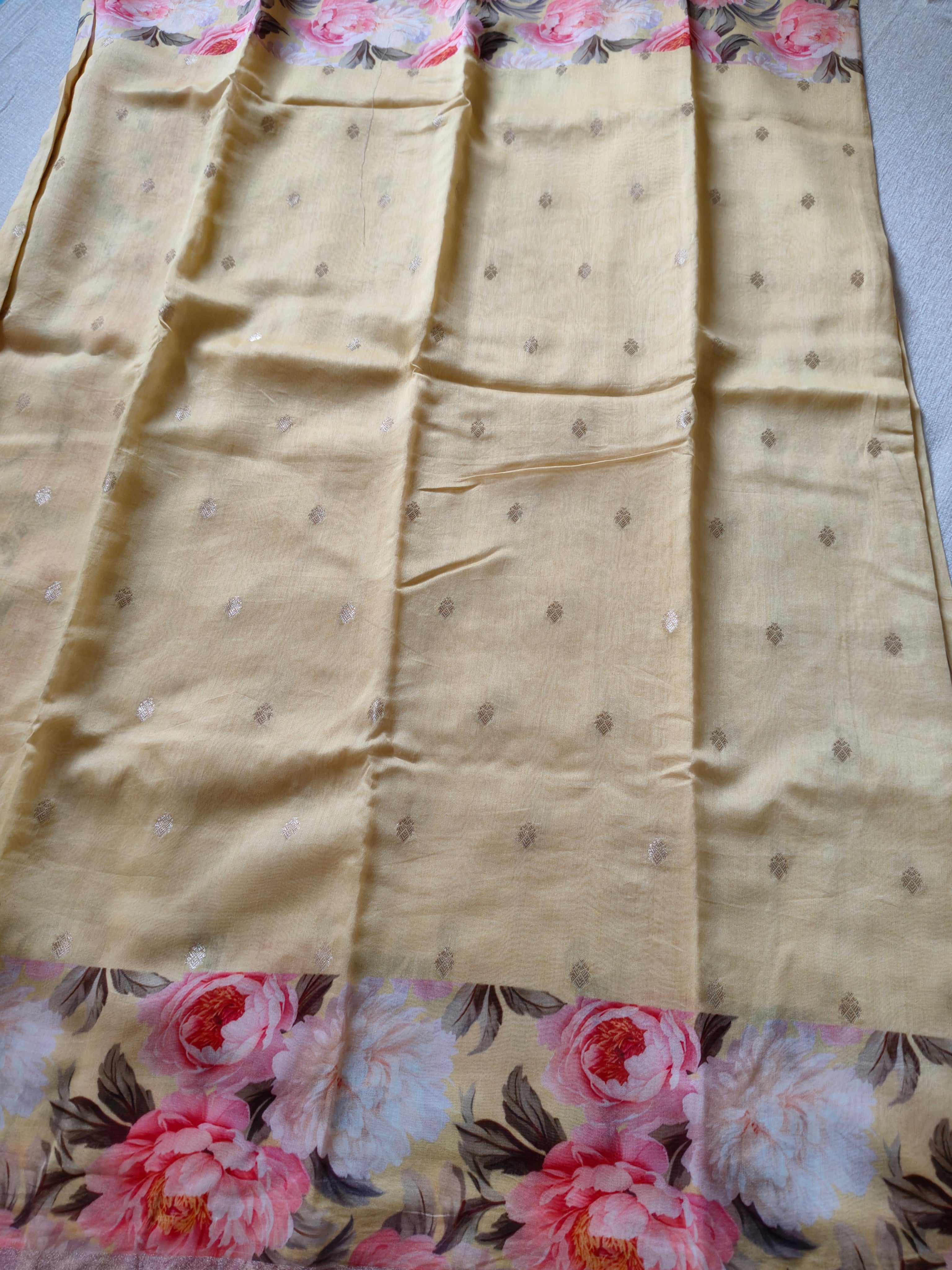 Chanderi Silk Cotton Saree with Golden Zari Buti – Butter Yellow Floral Elegance