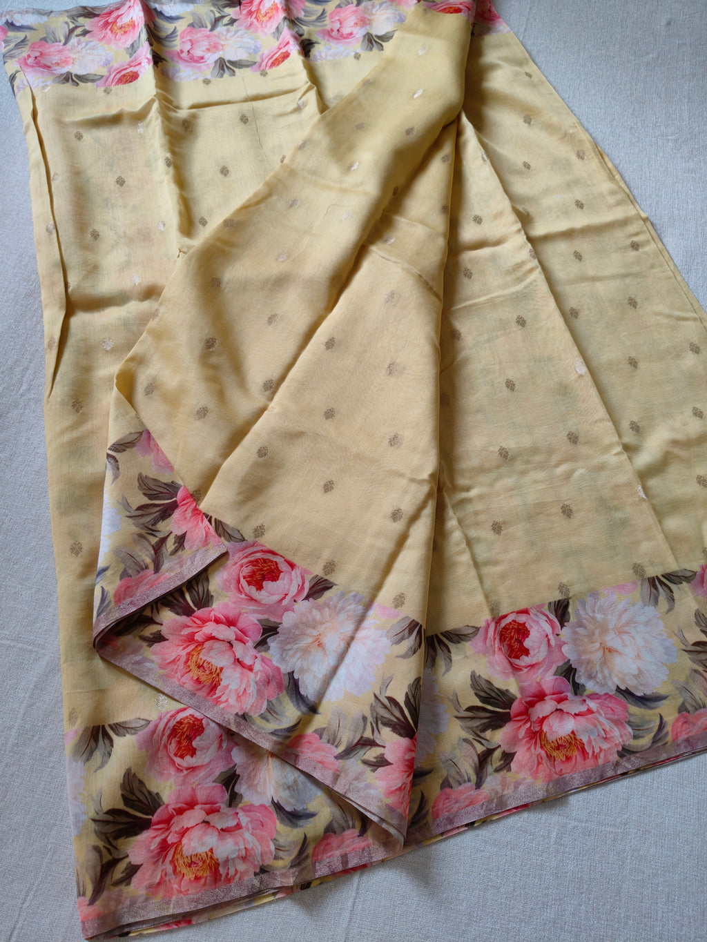 Chanderi Silk Cotton Saree with Golden Zari Buti – Butter Yellow Floral Elegance