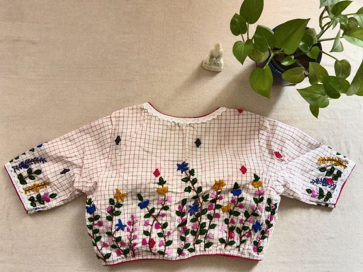 Cotton Multicolour Embroidery Half-Sleeve Padded Blouse