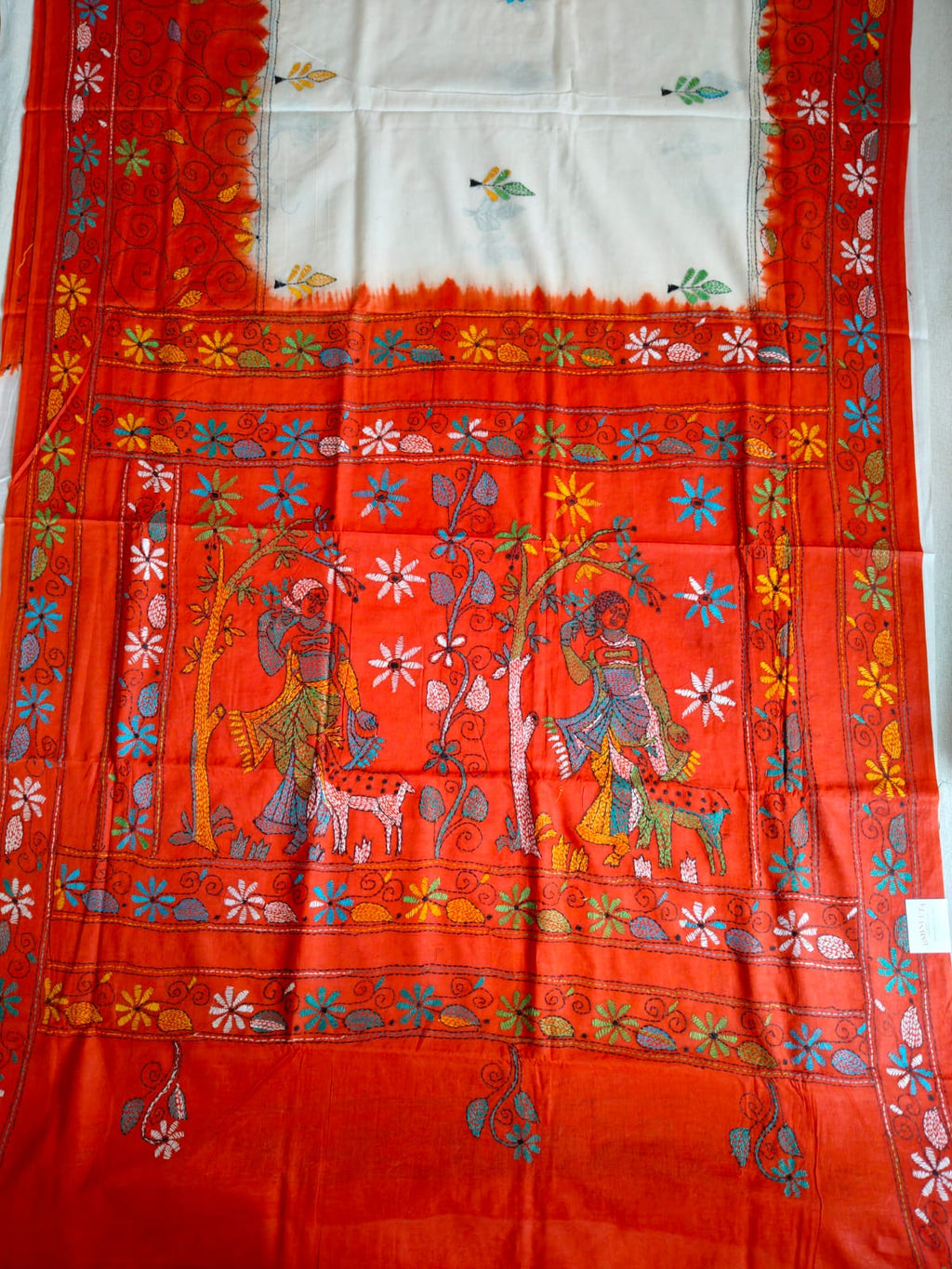 Mal Cotton Kantha Saree – Ivory White with Vermilion Red Kantha Border & Folk Art Pallu