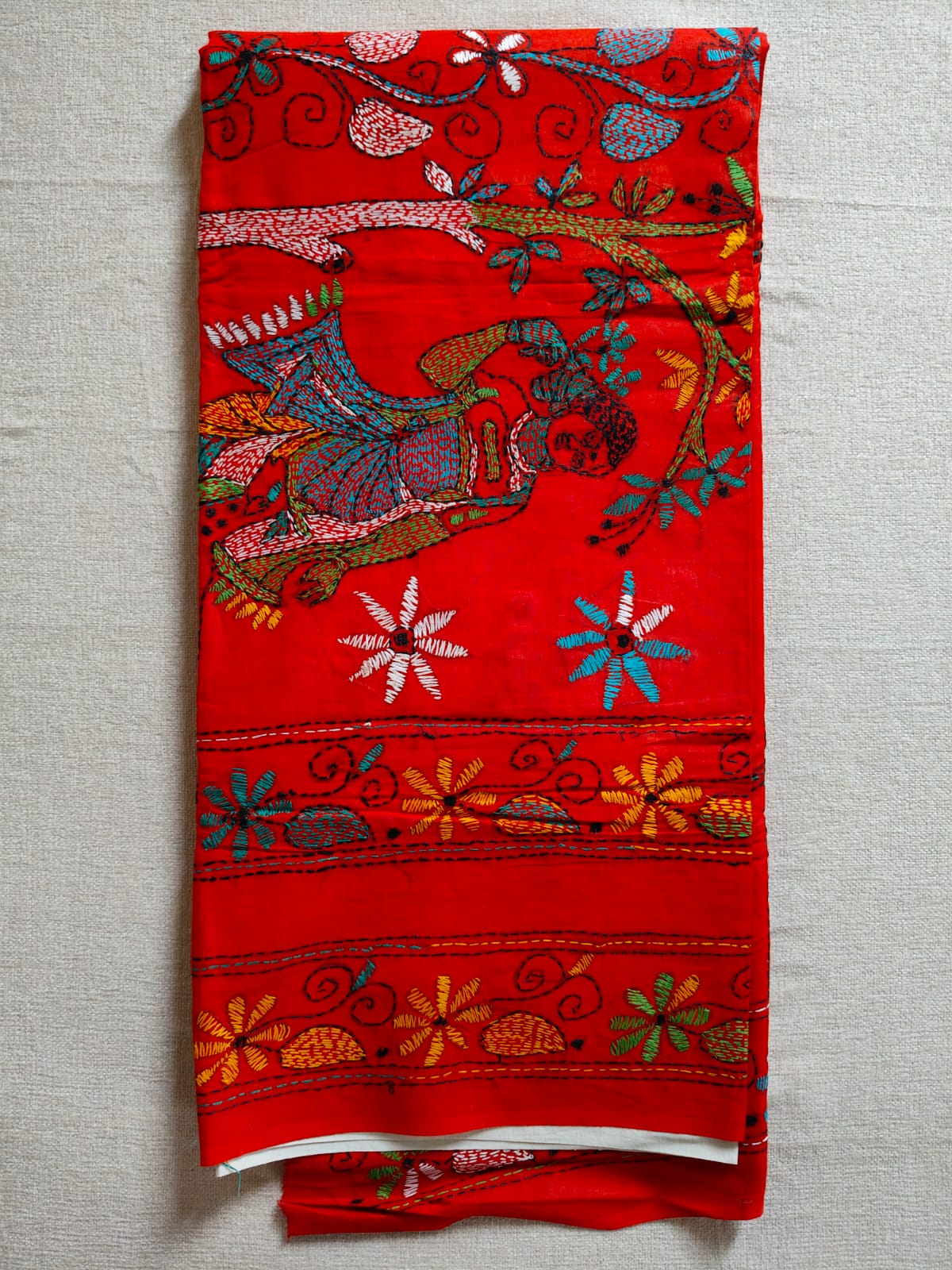 Mal Cotton Kantha Saree – Ivory White with Vermilion Red Kantha Border & Folk Art Pallu